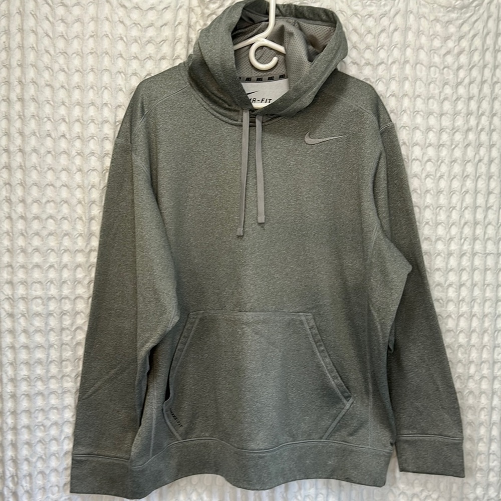Mens XL Nike Therma-fit Hoodie Sweatshirt Like new condition